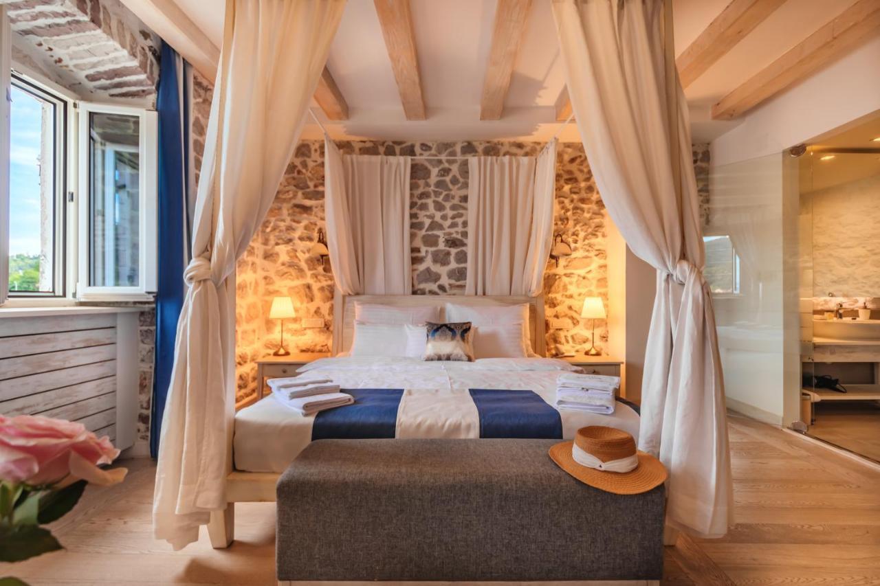 Boutique Hotel Capitano ヘルツェグ・ノヴィ エクステリア 写真