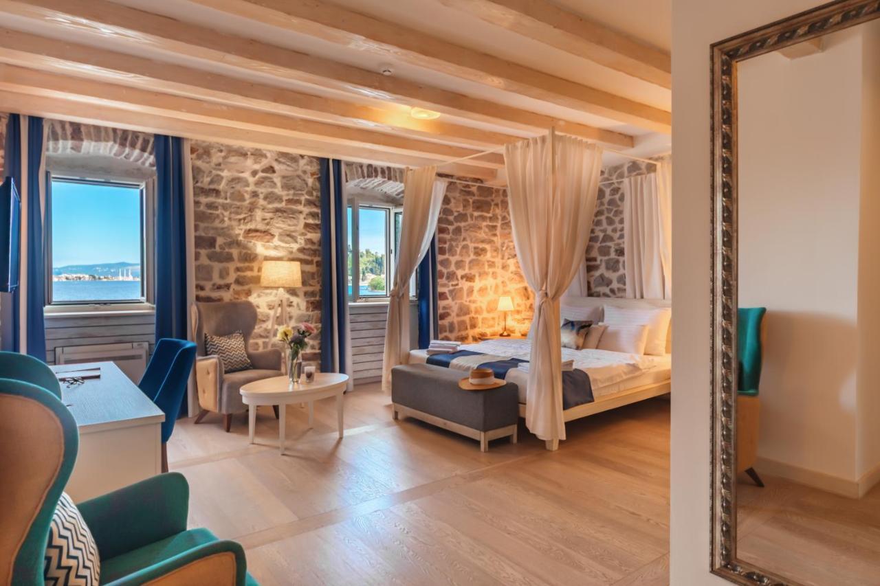Boutique Hotel Capitano ヘルツェグ・ノヴィ エクステリア 写真
