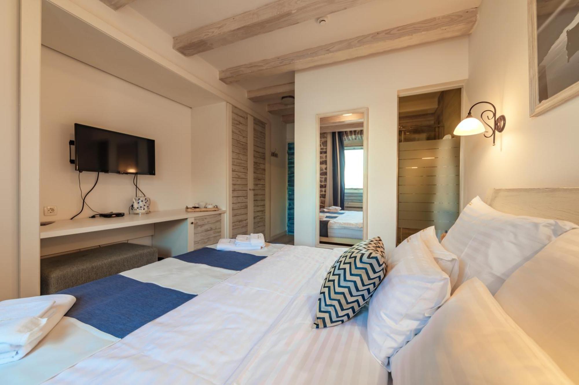 Boutique Hotel Capitano ヘルツェグ・ノヴィ 部屋 写真